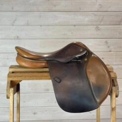 Used Beval LTD Close Contact Saddle 17/M 17 Used Beval LTD Close Contact Saddle 17/M -Marys Tack and Feed Store 260 R Side 35326.1665530668