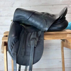 Used Revere Dressage Saddle 17.5/M -Marys Tack and Feed Store 322 L Flap 75549.1684363633
