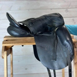 Used Revere Dressage Saddle 17.5/M -Marys Tack and Feed Store 322 R Flap 10381.1684363643