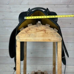 Used Porter's Stockman Drafter Australian Saddle 16/W -Marys Tack and Feed Store 328 Front Measurement 50646.1686182229