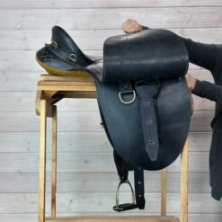 Used Porter's Stockman Drafter Australian Saddle 16/W -Marys Tack and Feed Store 328 R Flap 44421.1686182215