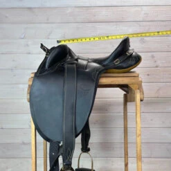 Used Porter's Stockman Drafter Australian Saddle 16/W -Marys Tack and Feed Store 328 Seat Measurement 76838.1686182248