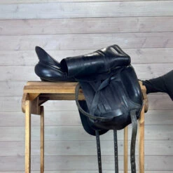 Used Albion SLK Dressage Saddle 17.5/MW -Marys Tack and Feed Store 329 R Flap 60746.1686181176