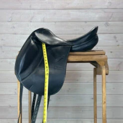 Used Stubben Portos Dressage Saddle 17.5/MW -Marys Tack and Feed Store 330 Flap Length 75999.1686181837