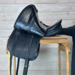 Used Stubben Portos Dressage Saddle 17.5/MW -Marys Tack and Feed Store 330 L Flap 89169.1686181817
