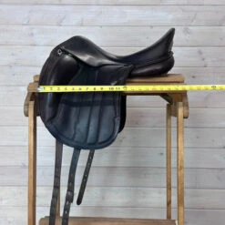Used Equipe Viktoria Monoflap Dressage Saddle 17.5/W -Marys Tack and Feed Store 334 Flap Width 79957.1687461308