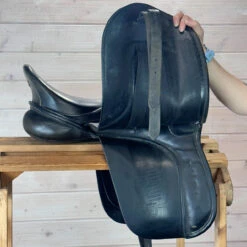 Used Hennig Sofa Dressage Saddle - 17/M -Marys Tack and Feed Store 412 R Flap 72046.1717093738