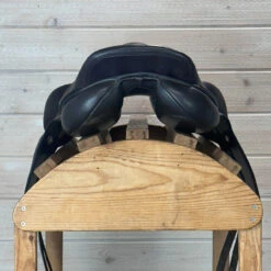 Used Barnsby Monoflap Jump Saddle 17/MN -Marys Tack and Feed Store 425 Cantle 83489.1722294762