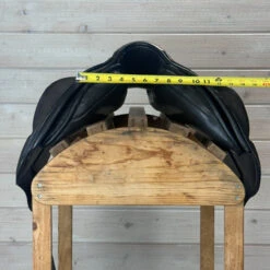 Used Barnsby Monoflap Jump Saddle 17/MN -Marys Tack and Feed Store 425 Front Measurement 86775.1722294762