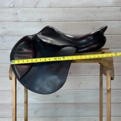 Used CWD SE02 Pro Panel Close Contact Saddle 17/M -Marys Tack and Feed Store 426 Flap Width 40408.1719965252