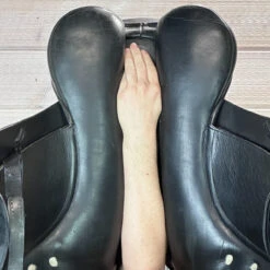 Used Albion SLK Dressage Saddle 17/MW 22 Used Albion SLK Dressage Saddle 17/MW -Marys Tack and Feed Store 427 Chanel Measurement 87441.1719964190