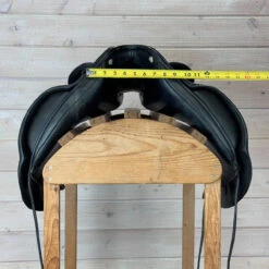 Used Albion SLK Dressage Saddle 17/MW 17 Used Albion SLK Dressage Saddle 17/MW -Marys Tack and Feed Store 427 Front Measurement 60725.1719964190
