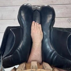 Used Niedersuss Olympik Dressage Saddle 17.5/MW -Marys Tack and Feed Store 450 Channel Measurement 11065.1726184118