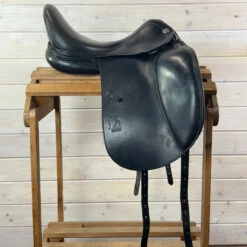 Used Prestige D2 Dressage Saddle 17/MD -Marys Tack and Feed Store 483 R Side 12423.1747865301