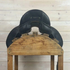 Used Voltaire Adelaide Dressage Saddle 17.5/MW -Marys Tack and Feed Store 484 Cantle 49710.1748389727