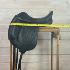 Used Voltaire Adelaide Dressage Saddle 17.5/MW -Marys Tack and Feed Store 484 Flap Measurement 64387.1748389728