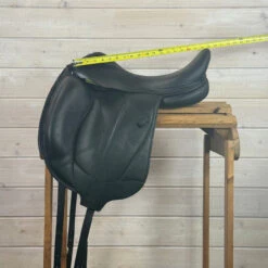 Used Voltaire Adelaide Dressage Saddle 17.5/MW -Marys Tack and Feed Store 484 Seat Measurement 79349.1748389727