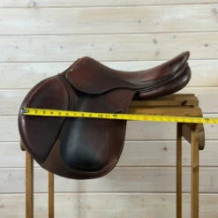 Used Antares Evolution Close Contact Jump Saddle 17/M -Marys Tack and Feed Store 488 Flap Width 44952.1750723405