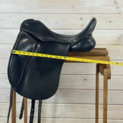 Used Sattlerei Dresch Dressage Saddle17/N -Marys Tack and Feed Store 489 Flap Width 42623.1750722782
