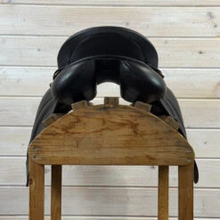 Used Albion Tzar GP Ultra Close Contact Saddle 18.5/MW 18 Used Albion Tzar GP Ultra Close Contact Saddle 18.5/MW -Marys Tack and Feed Store 508 Cantle 93139.1757363047