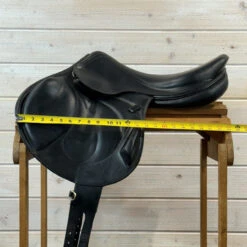 Used Antares Monoflap Close Contact Saddle 18/W -Marys Tack and Feed Store 509 Flap Width 56423.1757364278