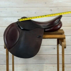 Used CWD SE02 Close Contact Saddle 18/M -Marys Tack and Feed Store 510 Seat Measurement 01310.1757363946