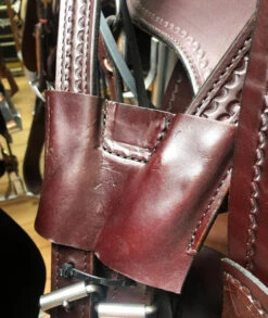 Circle Y Julie Goodnight Cascade Crossover SECOND 10 Circle Y Julie Goodnight Cascade Crossover SECOND -Marys Tack and Feed Store billet keeper 2 used jg cascade crossover 9212SP17531601051 52607.1687887869