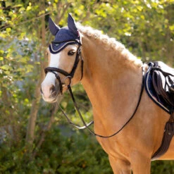 LeMieux Loire Ear Bonnet SS25 -Marys Tack and Feed Store loire fly bonnet s25 dusk lifestyle IT05939004 lemieux 26174.1739997021